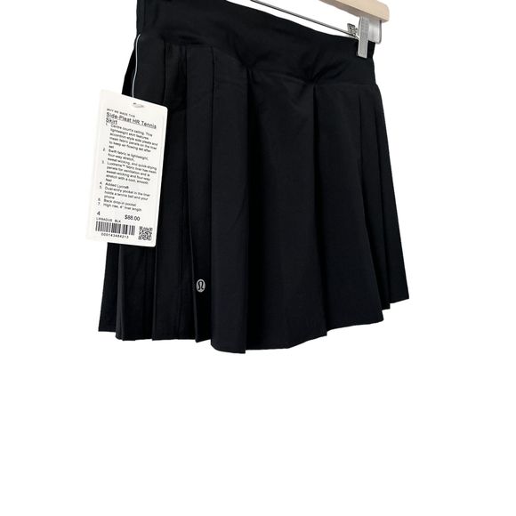 Lululemon Side-Pleat High-Rise Tennis  Black Skirt Size 4 NWT - Picture 6 of 7